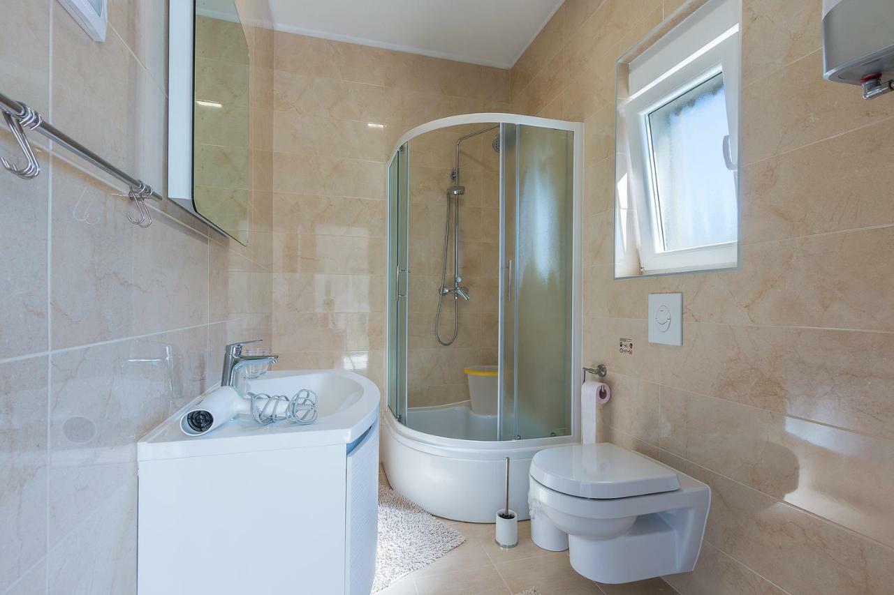 Guesthouse Bencun Медулин Экстерьер фото